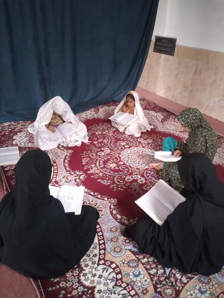 گزارش کلاس روانخوانی جز 30 قرآن کریم در کانون مسجد روستای کروچان استان کرمان