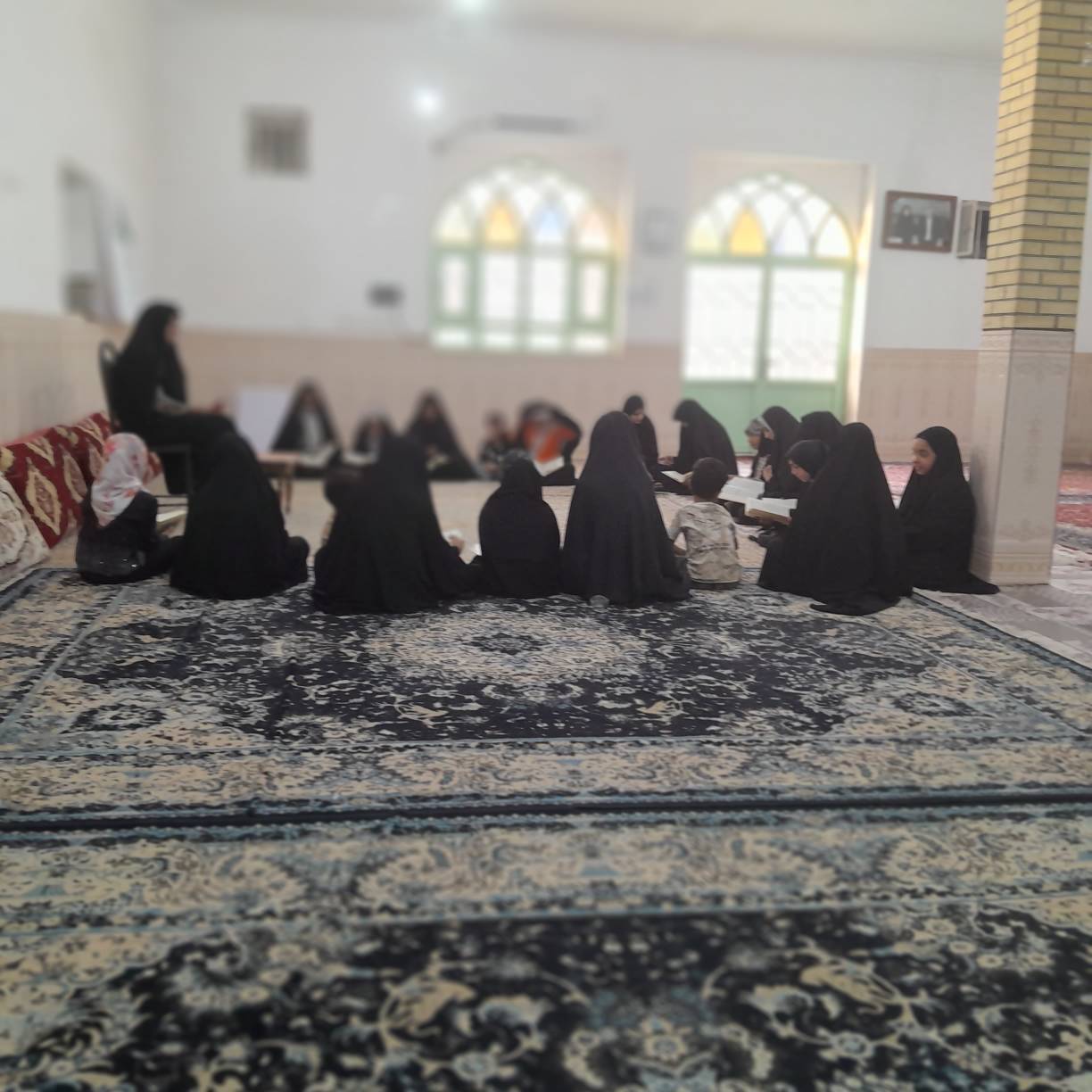 گزارش کلاس آموزش قرآن و احکام دختران نوجوان در روستای بالاخانه از شهرستان نیمروز