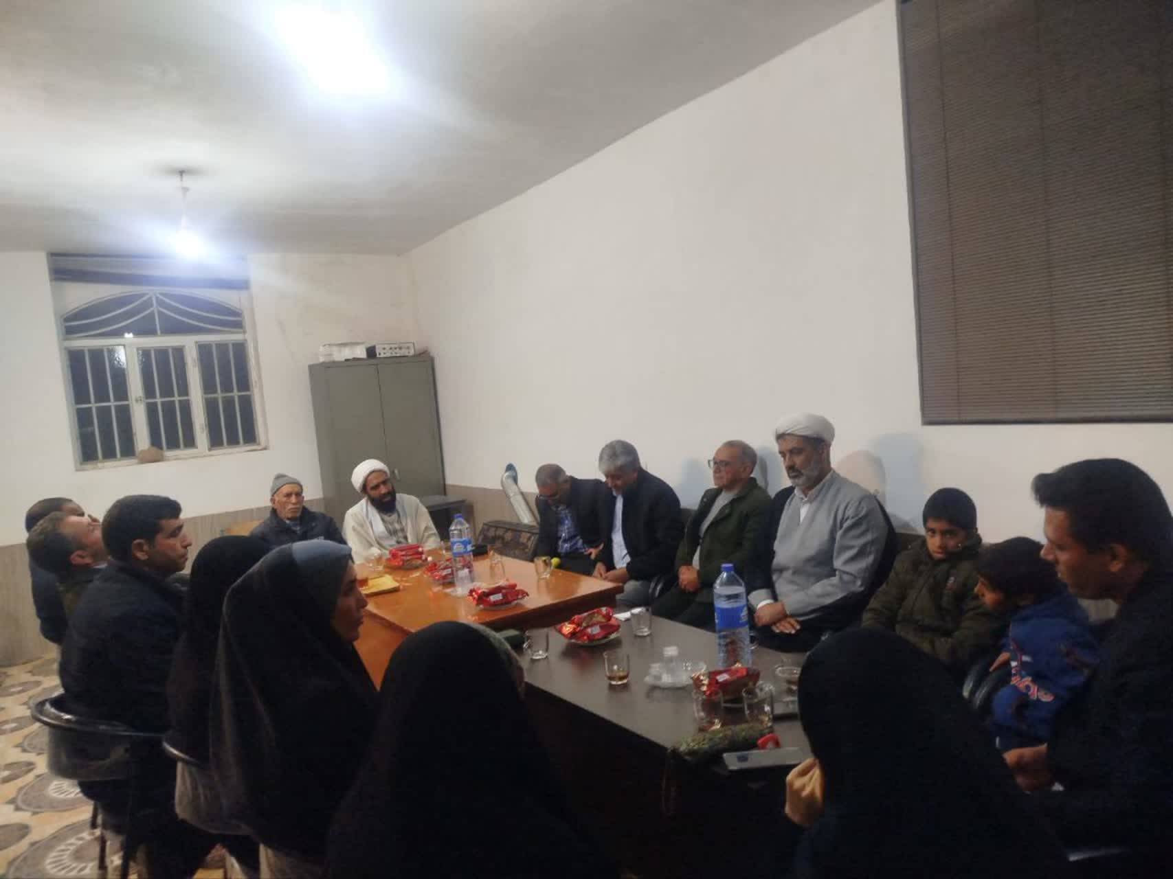  جلسه شورای هم‌اندیشی گروه جهادی وارثین شهرستان خرامه