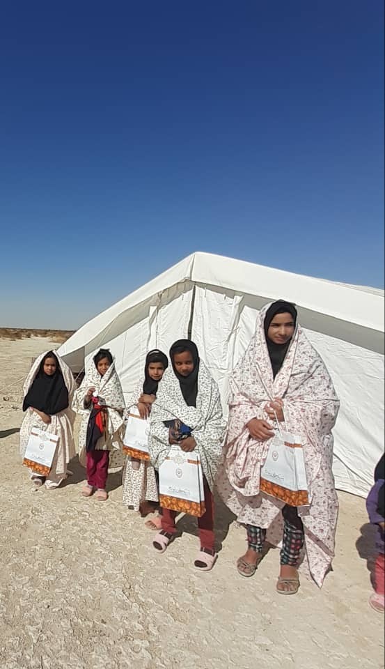 برگزاری جشن تکلیف و اهدای چادر به دختران دانش اموز