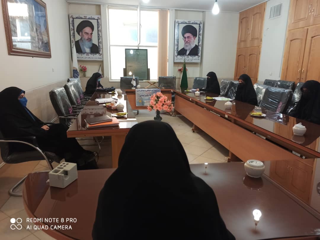 جلسه فرهنگی در امامزاده شاهرضا