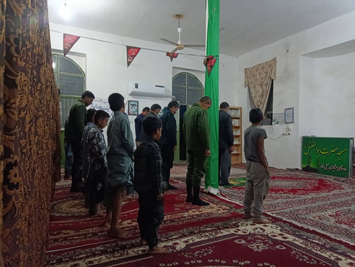 برگزاری افطاری ساده در روستای میل نادر